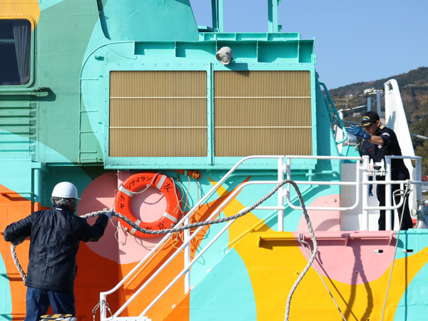 お帰りなさい、虹色の春【東海汽船稲取～大島航路】／稲取銀水荘