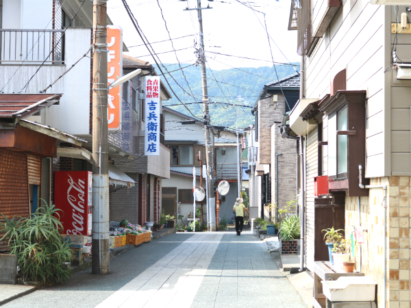 稲取のまち、ゆる夏さんぽ【稲取銀水荘】