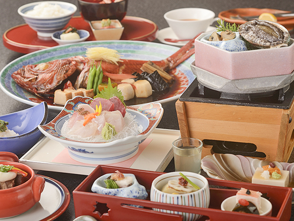 ＼ほとんど１泊３食つき／金目鯛づくしプランでたっぷり味わう銀水の味【稲取銀水荘】